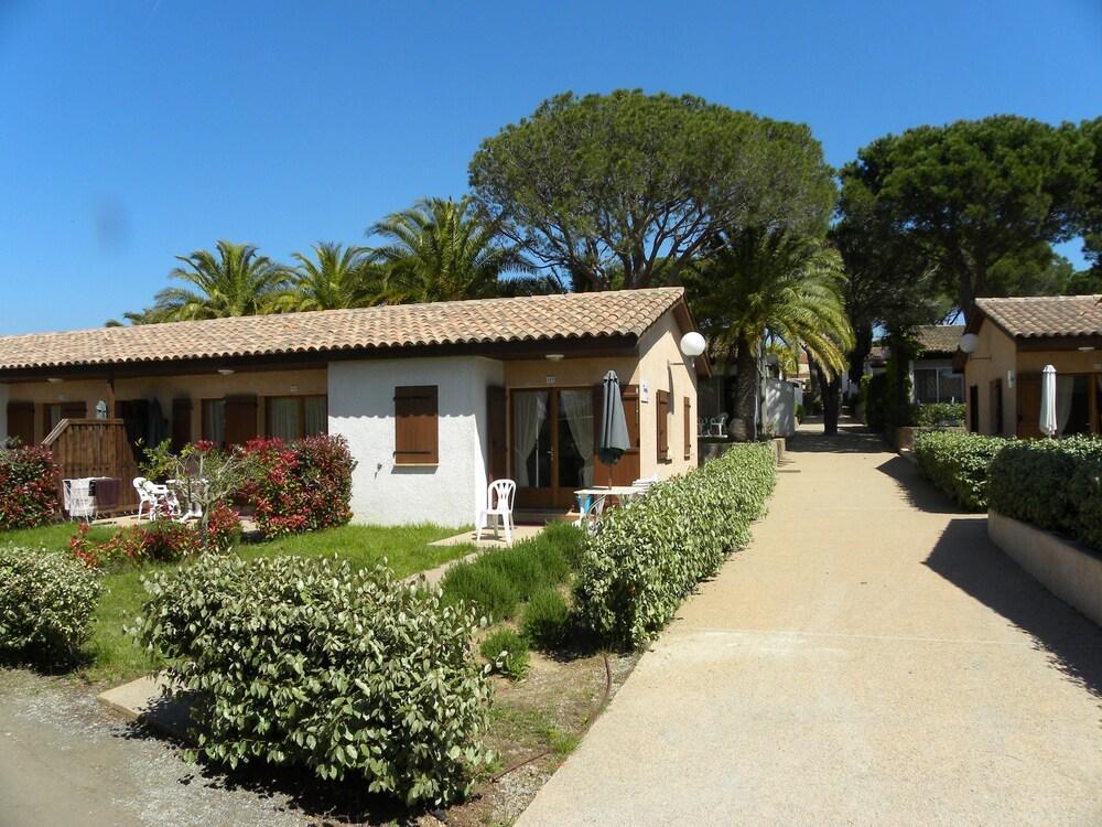 Ulvf Les Residences Du Colombier Frejus Exterior photo