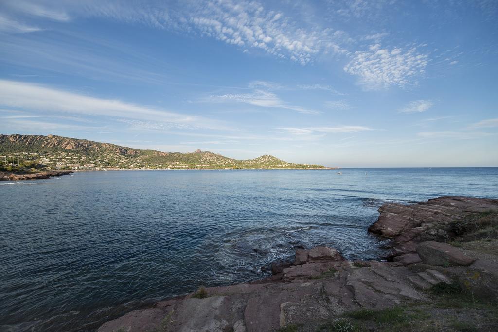 Ulvf Les Residences Du Colombier Frejus Exterior photo